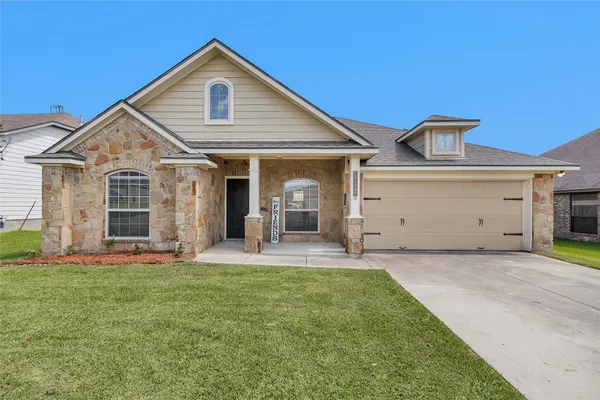 $260,000 | 212 Boulder Drive, Navasota, TX 77868