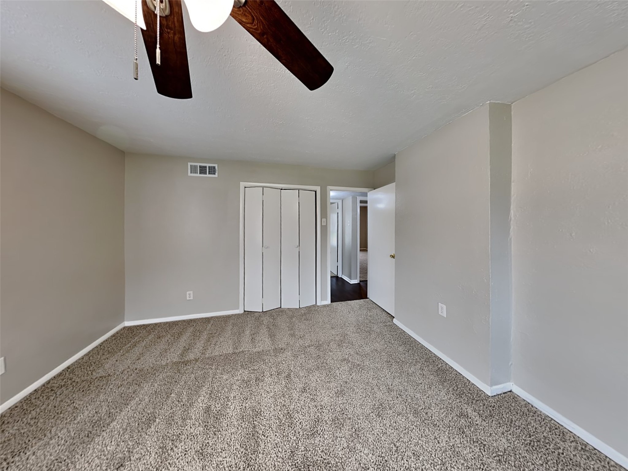 14002 Edenglen Drive Houston, TX 77049 - Photo 4 of 9