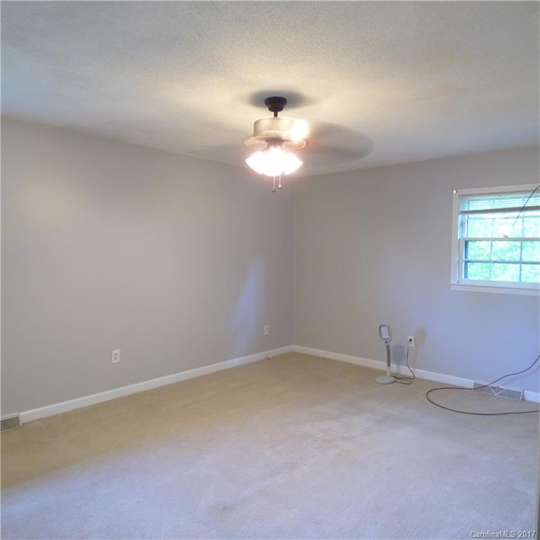 2313 Mariposa Road Stanley, NC 28164 - Photo 12 of 20 Gallery Image 12