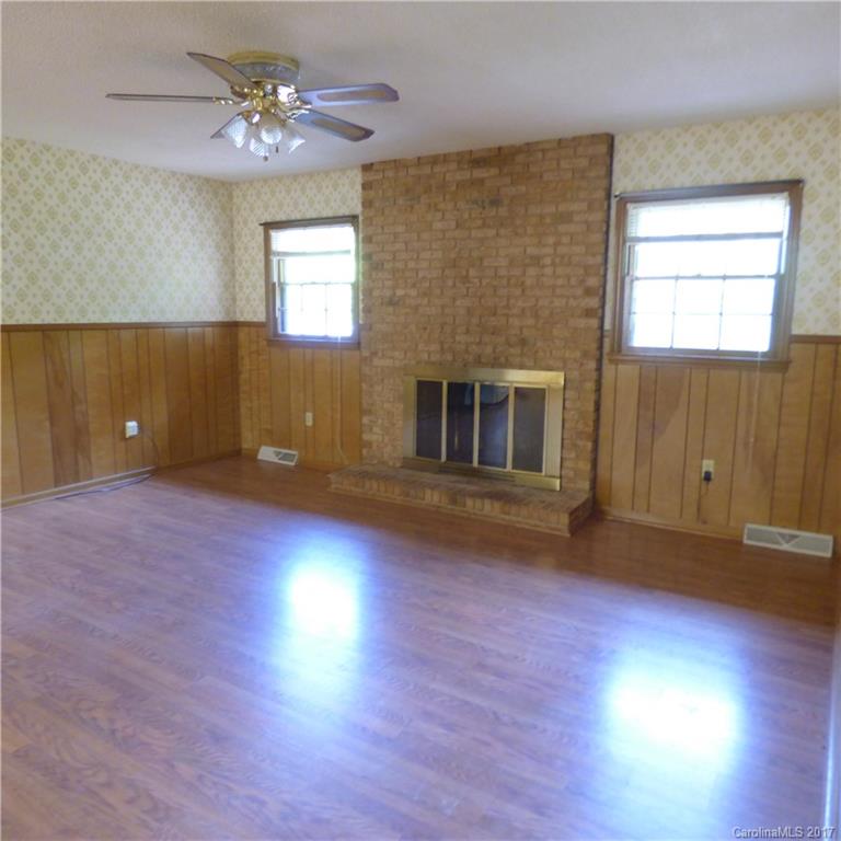 2313 Mariposa Road Stanley, NC 28164 - Photo 6 of 20 Gallery Image 6