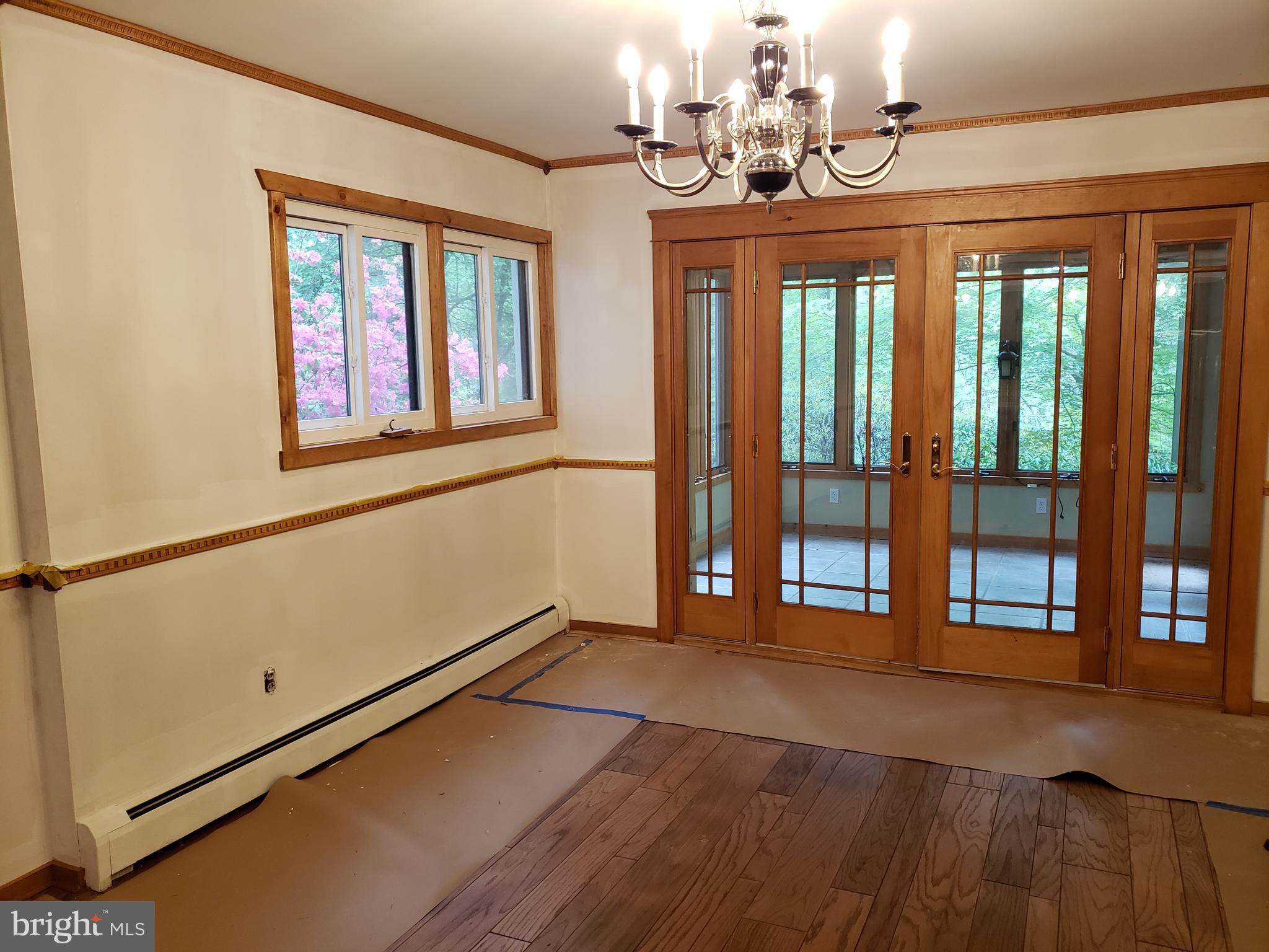 101 Pugh Road Wayne, PA 19087 - Photo 3 of 22 Dining Room Hardwood floor