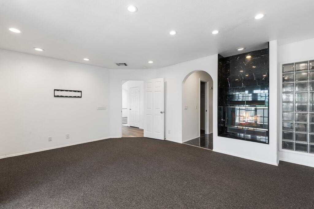 68515 Risueno Road Cathedral City, CA 92234 - Photo 11 of 29