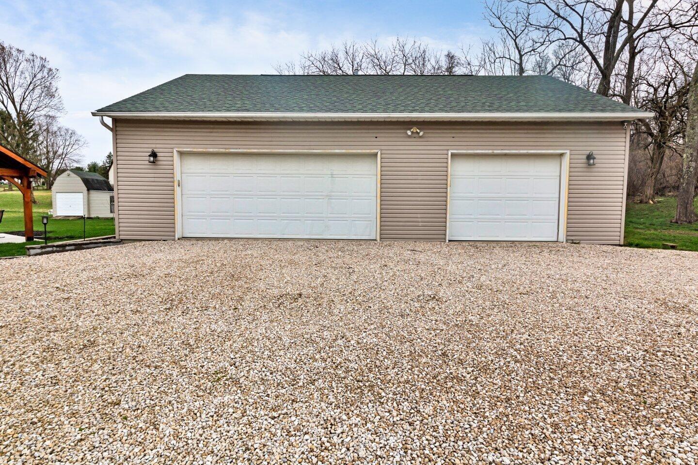 4550 Watkins Road Southwest Pataskala, OH 43062 - Photo 3 of 54 052-4550WatkinsRoadSouthwest-Pataskala-O
