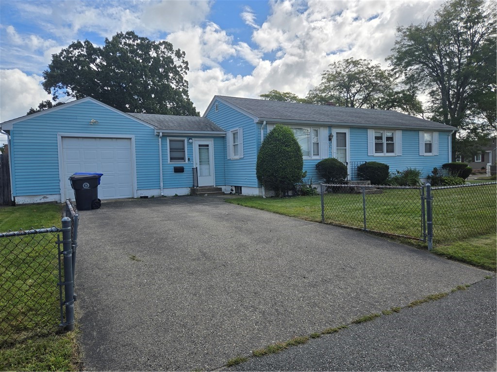 84 Roma Street East Providence, RI 02914 - Photo 3 of 19 Gallery Image 3