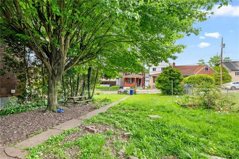$175,000 | 1140 Wayne Avenue, McKees Rocks, PA 15136