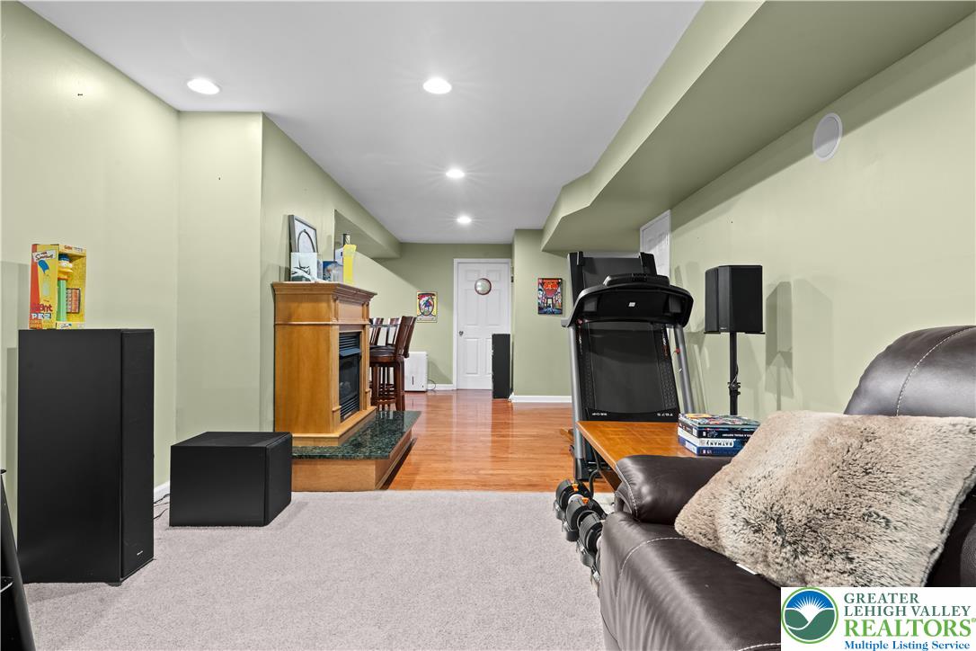 5332 Seip Road Bethlehem, PA 18017 - Photo 27 of 39