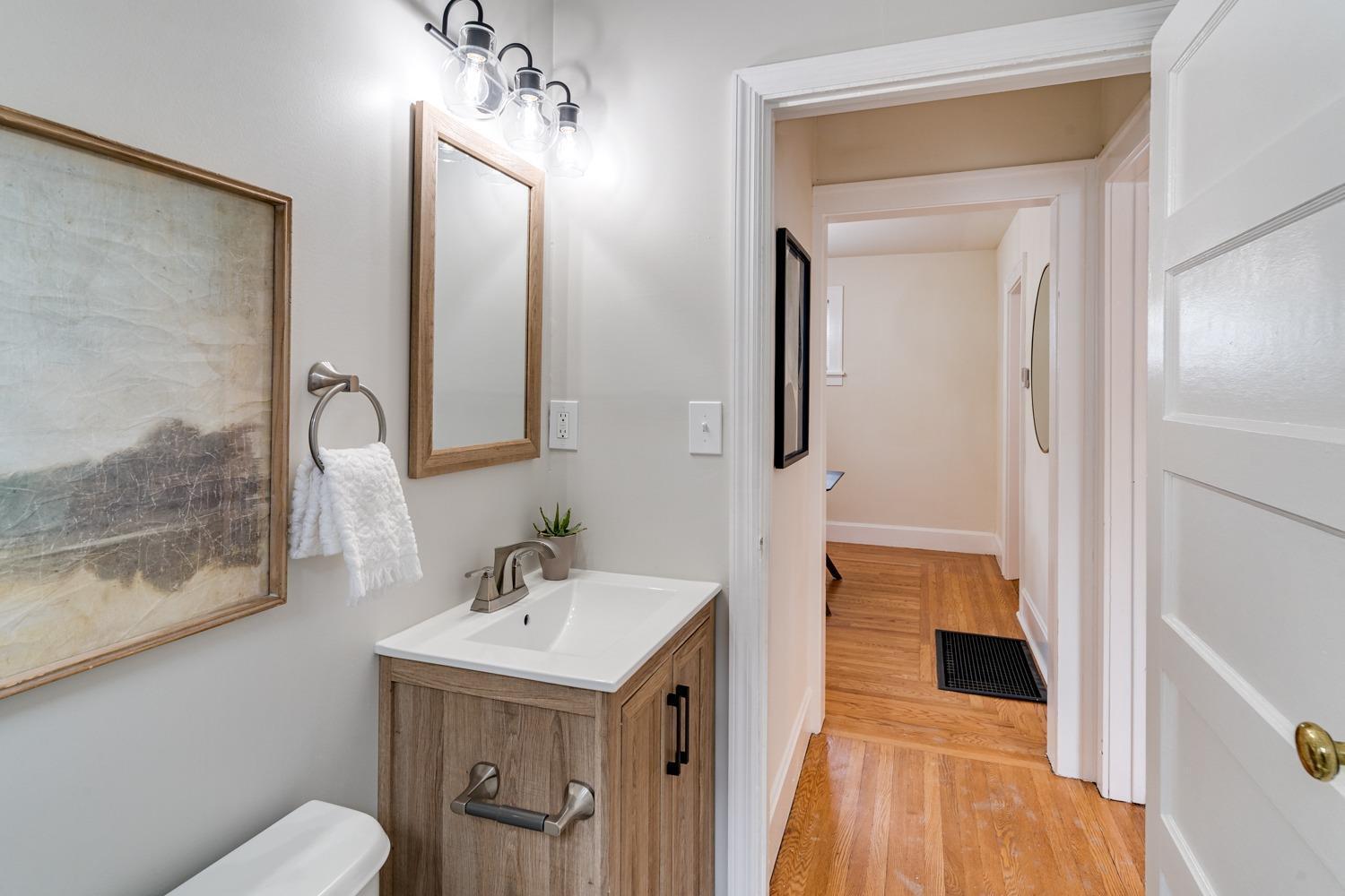 6821 Roe Street Cincinnati, OH 45227 - Photo 21 of 24 Gallery Image 21
