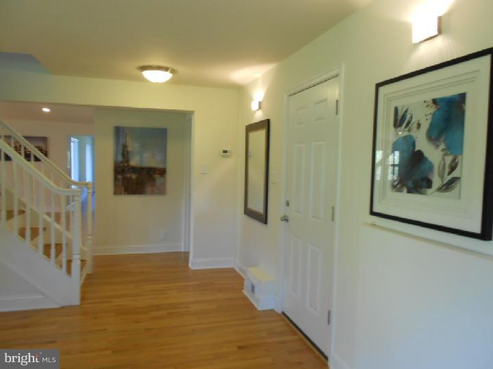 175 Beulah Road Doylestown, PA 18901 - Photo 13 of 24 Foyer