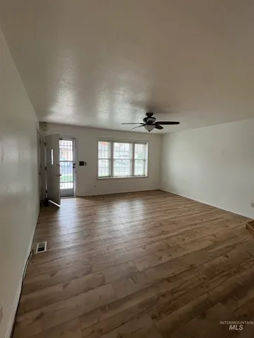 $299,900 | 129 Country Ln Loop, Payette, ID 83661