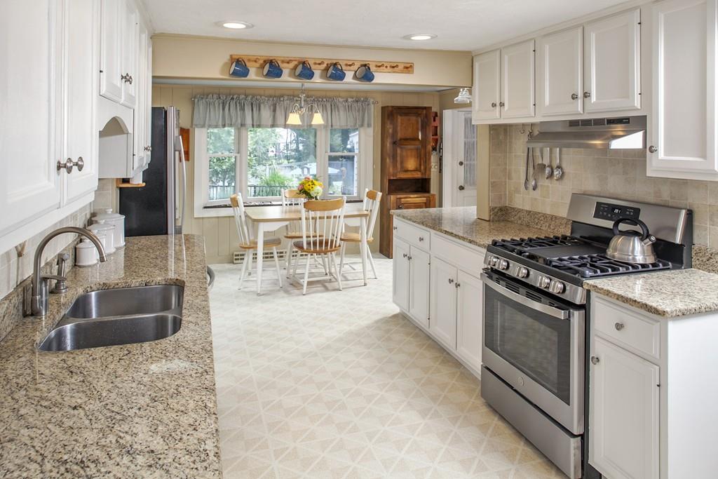 83 Bayview Road Duxbury, MA 02332 - Photo 8 of 29 Gallery Image 8