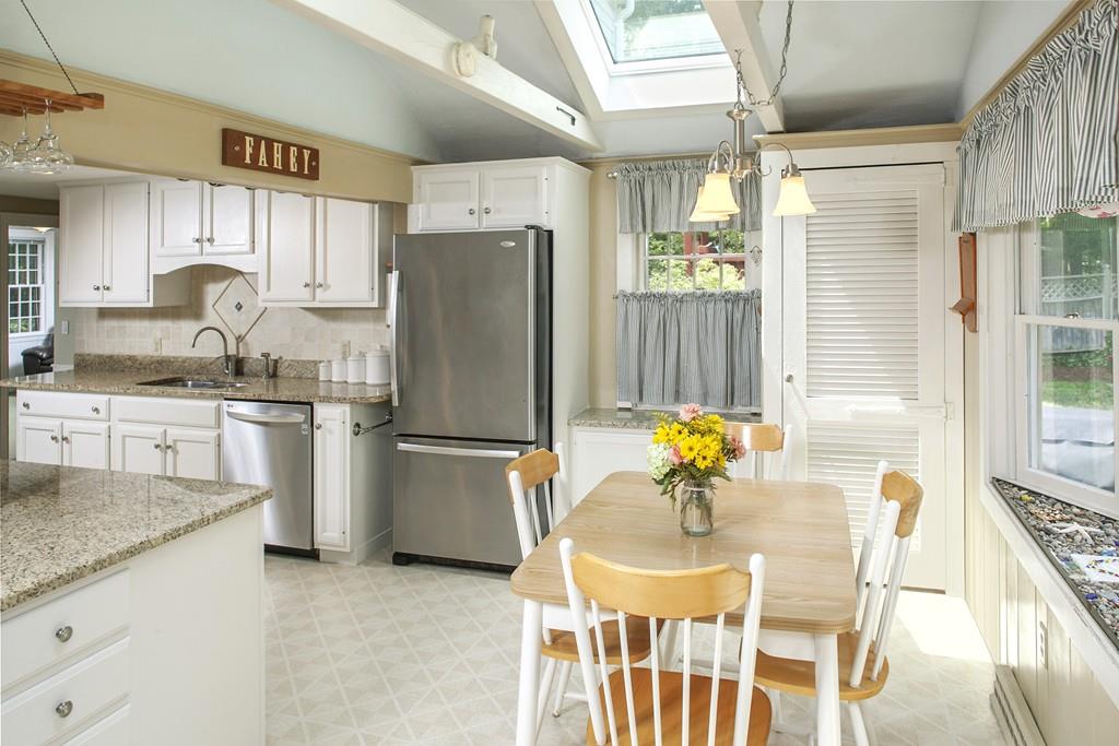 83 Bayview Road Duxbury, MA 02332 - Photo 9 of 29 Gallery Image 9