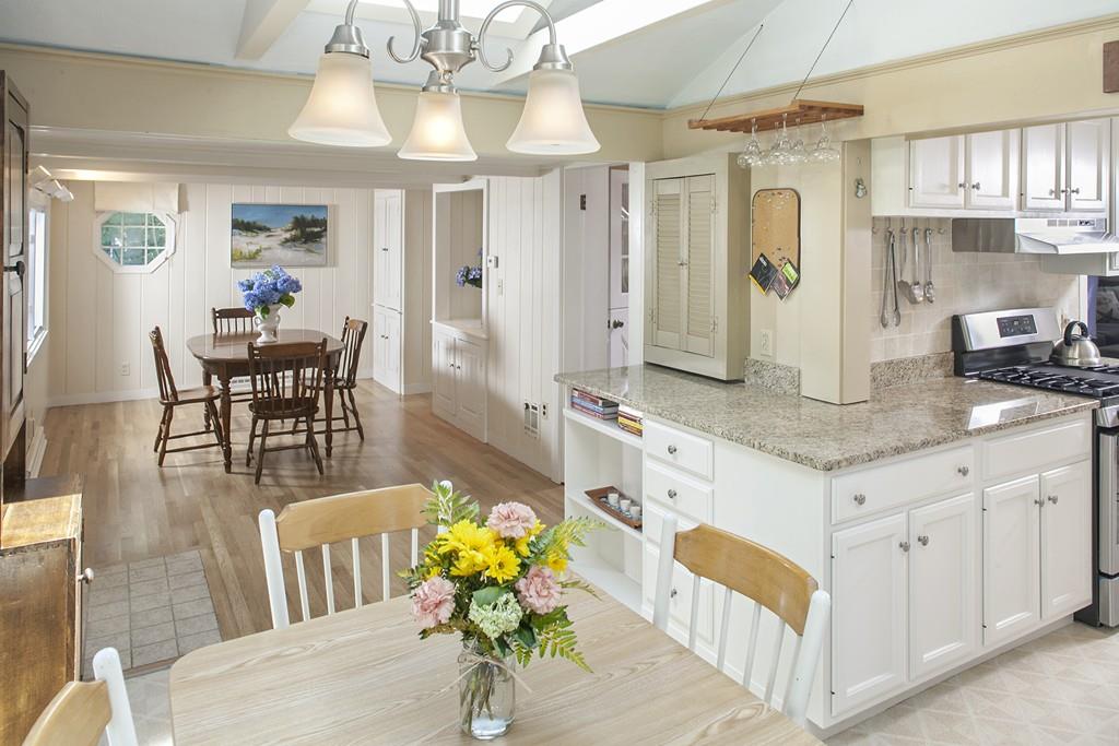 83 Bayview Road Duxbury, MA 02332 - Photo 10 of 29 Gallery Image 10