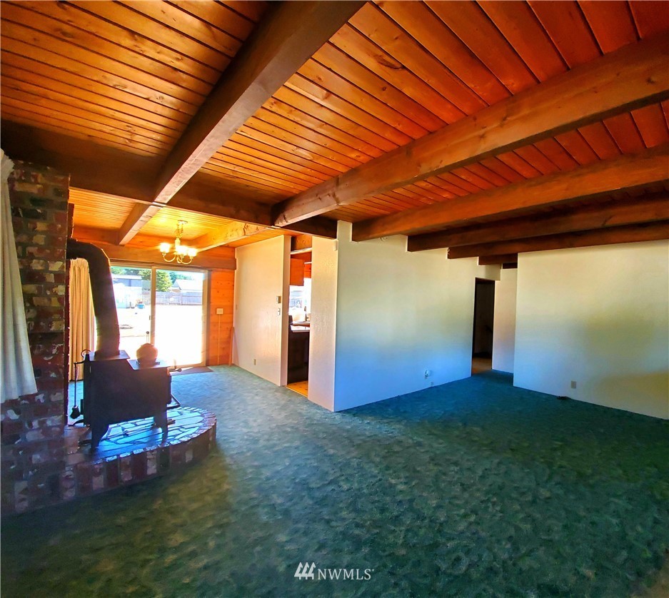 914 Garden Road Aberdeen, WA 98520 - Photo 3 of 27 Gallery Image 3