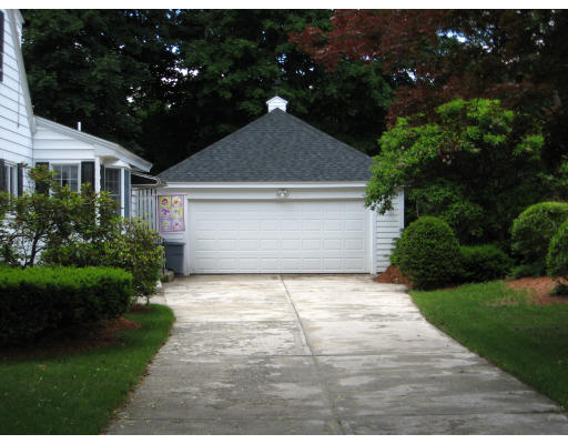 61 Van Greenby Road Lowell, MA 01851 - Photo 8 of 10 Gallery Image 8