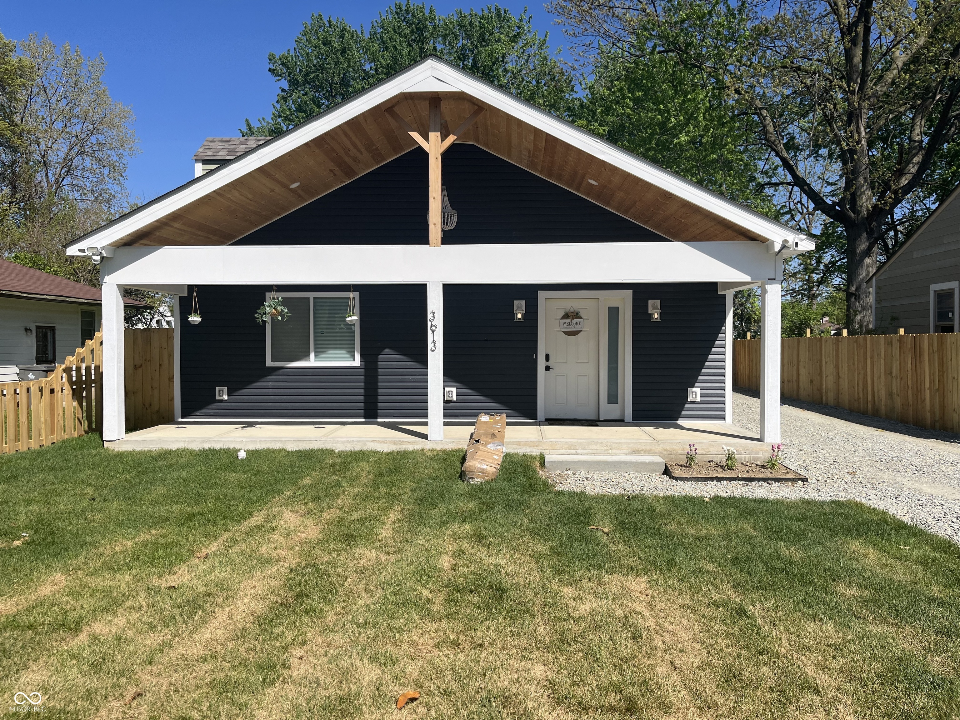 3613 North Riley Avenue Indianapolis, IN 46218 - Photo 2 of 29