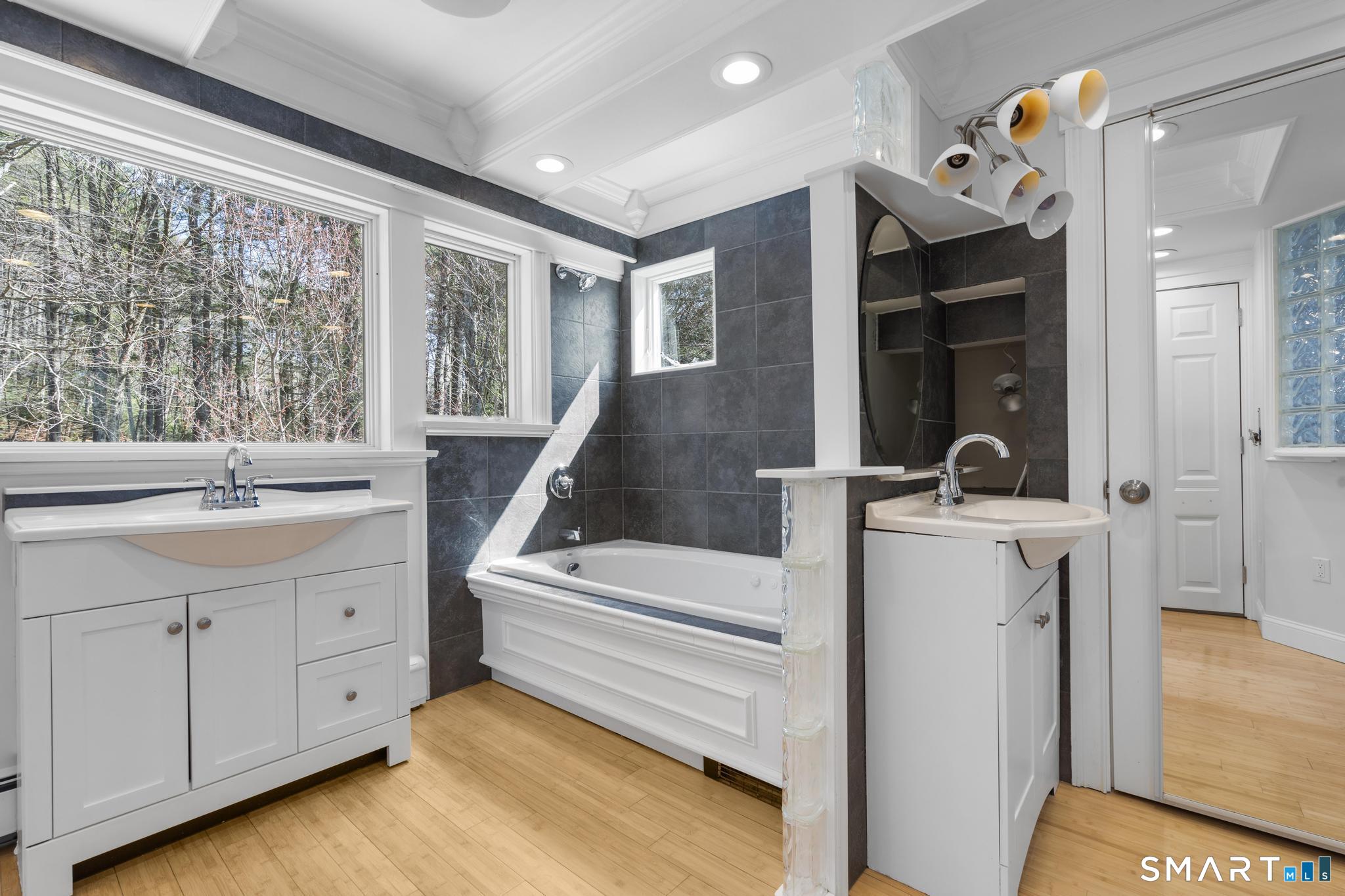 9 Thompson Hill Road Canton, CT 06019 - Photo 23 of 35