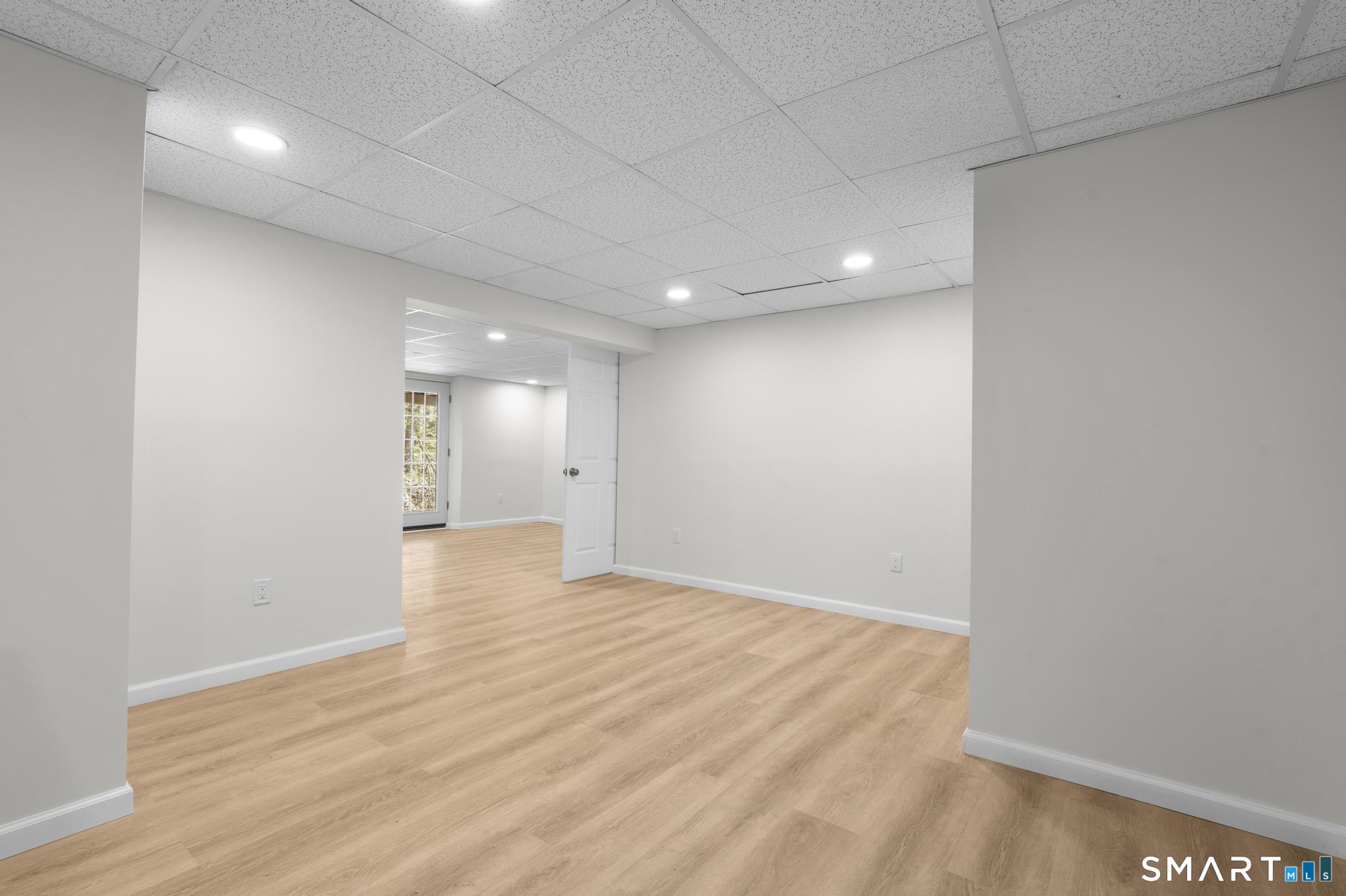 9 Thompson Hill Road Canton, CT 06019 - Photo 28 of 35