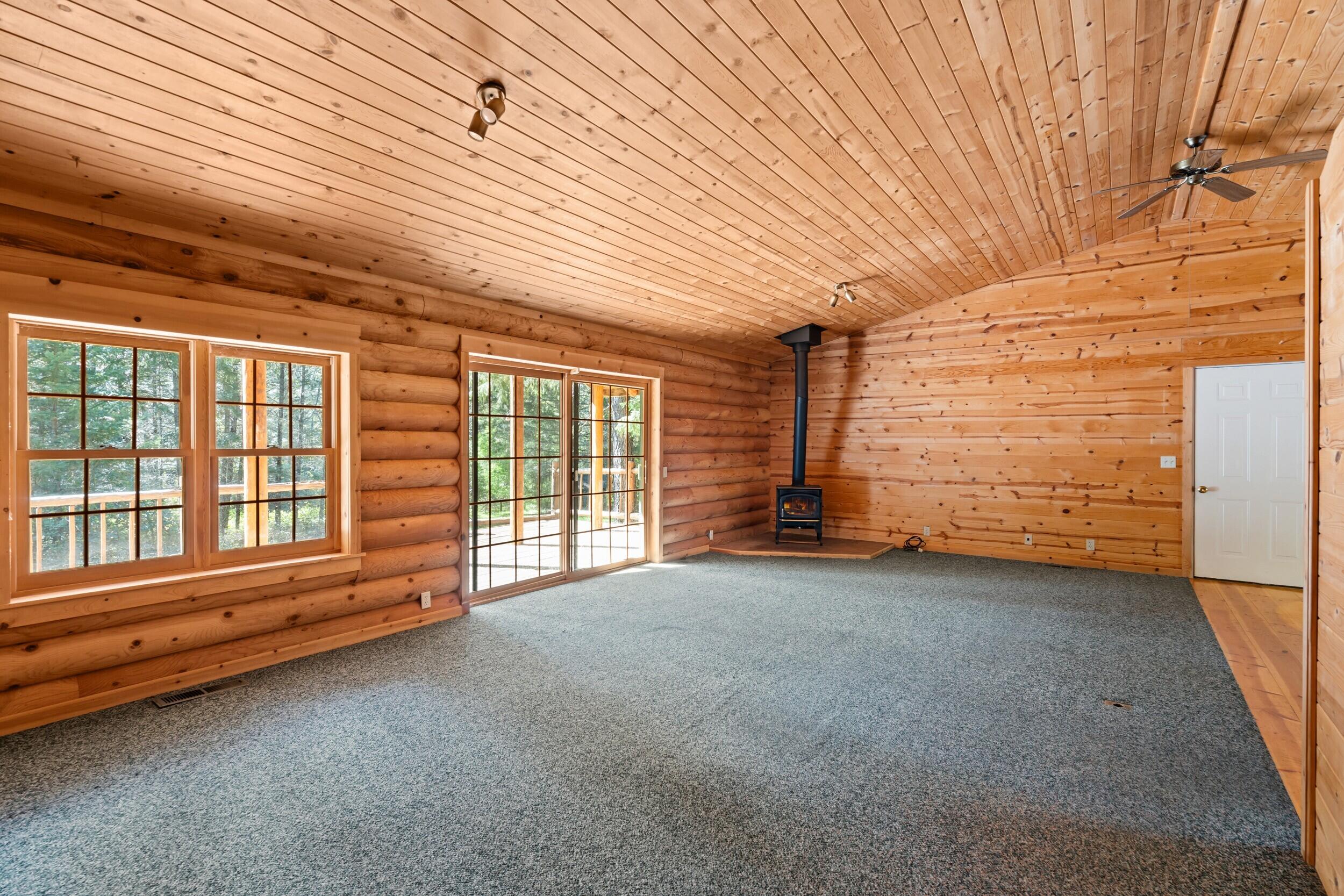 453 Glendon Road Cave Junction, OR 97523 - Photo 4 of 56 1_25