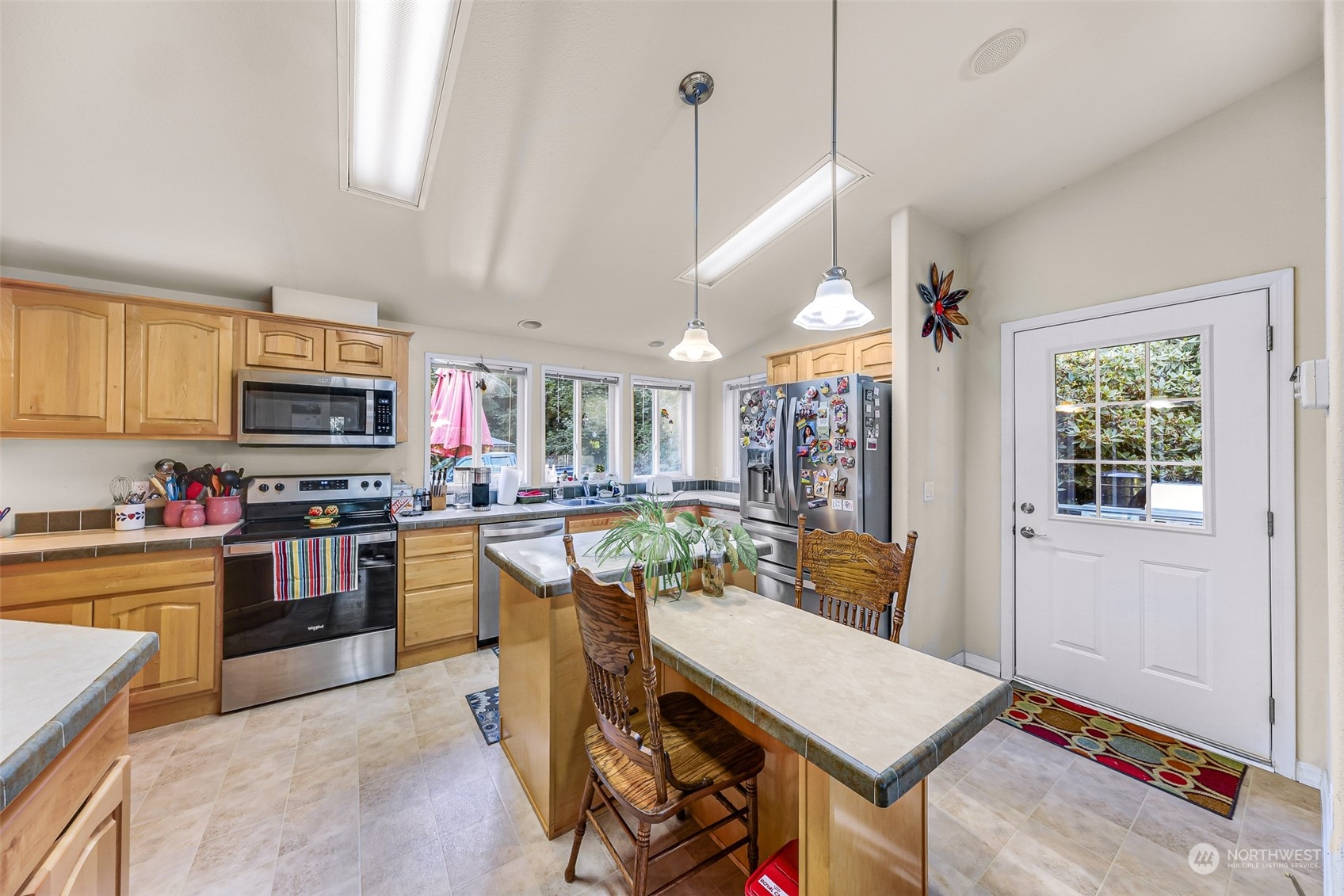 7562 Powerline Road Marblemount, WA 98267 - Photo 11 of 37 Gallery Image 11