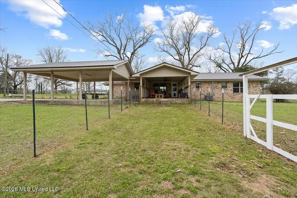 $235,000 | 623 Little Rock Road, Waynesboro, MS 39367