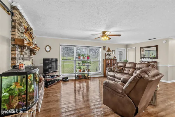 $235,000 | 623 Little Rock Road, Waynesboro, MS 39367