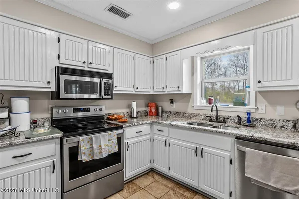 $235,000 | 623 Little Rock Road, Waynesboro, MS 39367