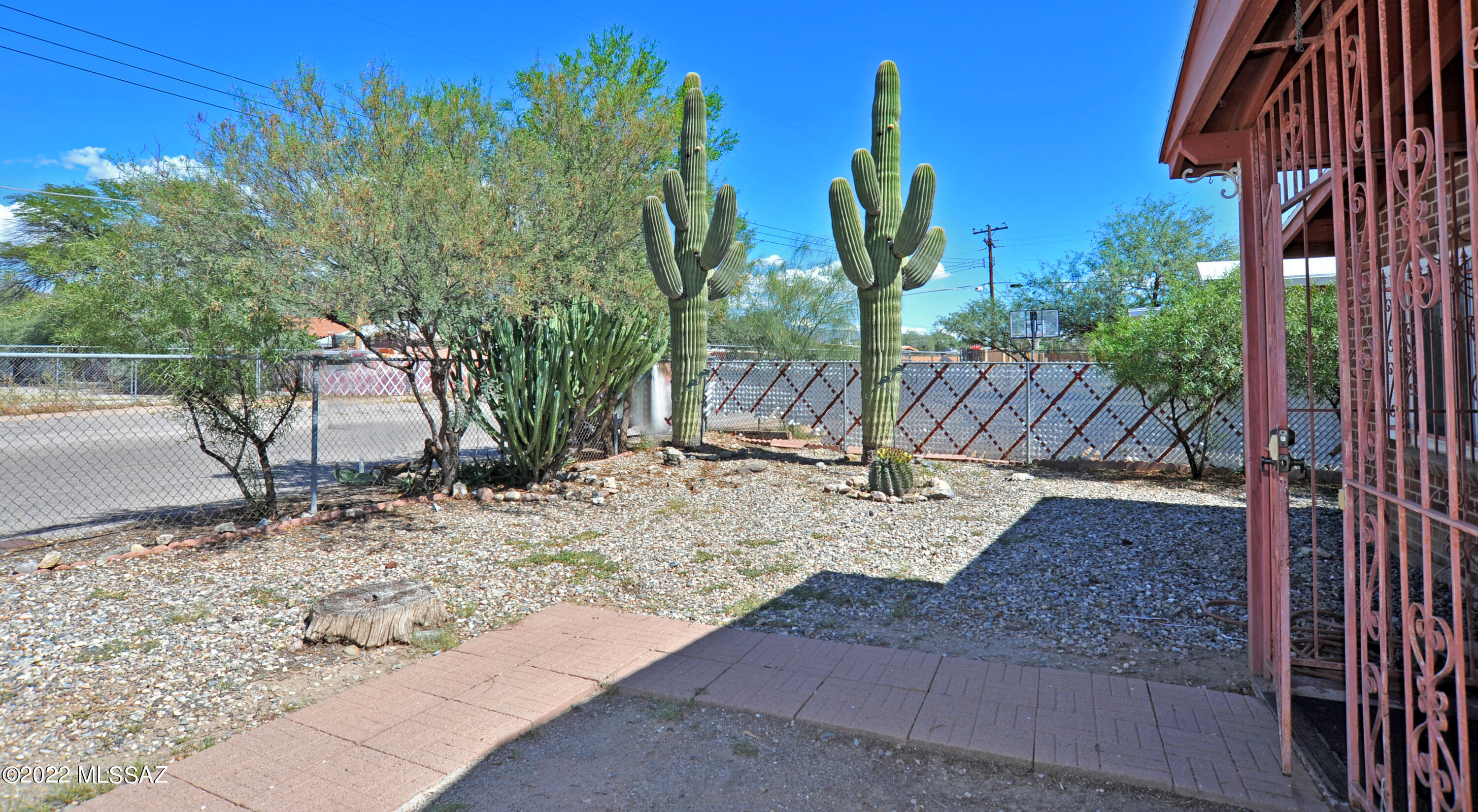 234 East Navajo Road Tucson, AZ 85705 - Photo 4 of 36
