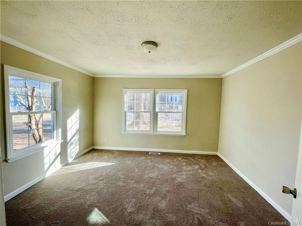 1507 Kings Road Shelby, NC 28150 - Photo 9 of 24 Gallery Image 9