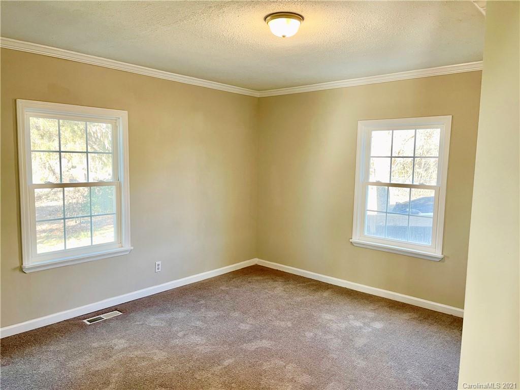 1507 Kings Road Shelby, NC 28150 - Photo 10 of 24 Gallery Image 10