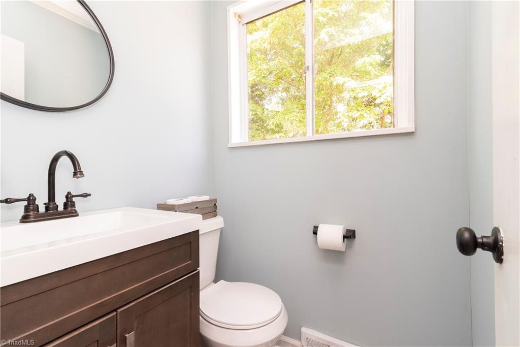 521 Motor Road Winston-Salem, NC 27105 - Photo 16 of 29 Gallery Image 16