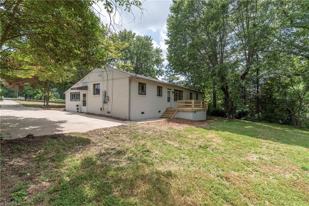 521 Motor Road Winston-Salem, NC 27105 - Photo 4 of 29 Gallery Image 4