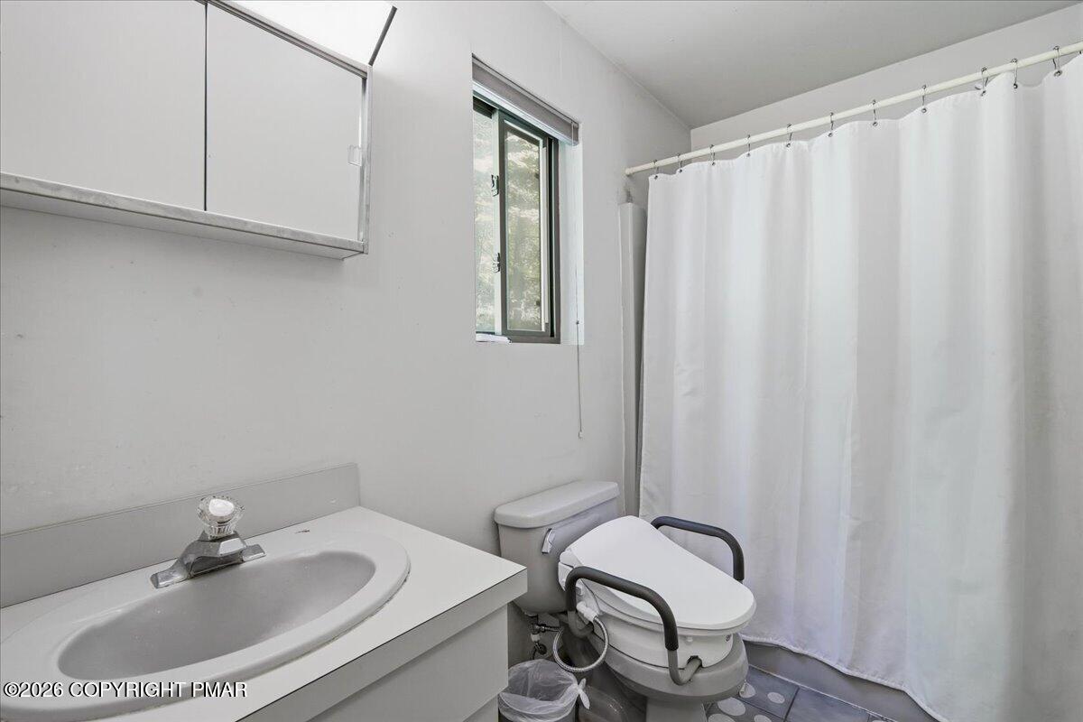 172 Brookfield Road Lake Ariel, PA 18436 - Photo 18 of 35 Main Floor Bathroom