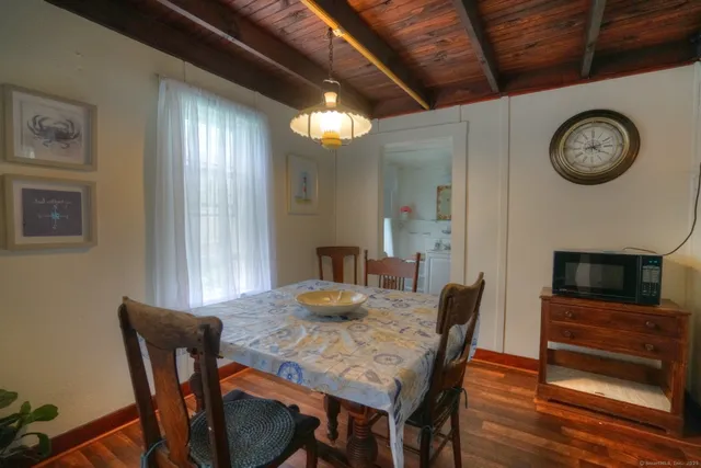 $1,450 | 80 Noyes Avenue, Stonington, CT 06378