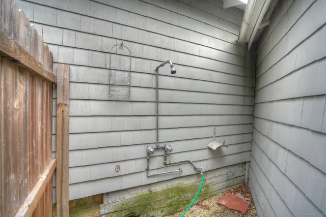 $1,450 | 80 Noyes Avenue, Stonington, CT 06378