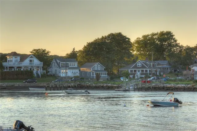 $1,450 | 80 Noyes Avenue, Stonington, CT 06378