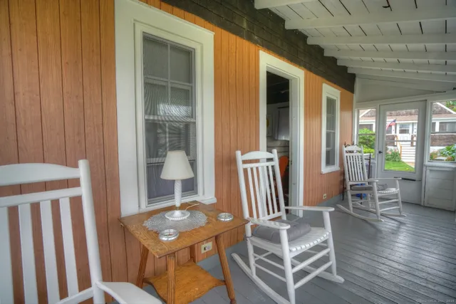 $1,450 | 80 Noyes Avenue, Stonington, CT 06378