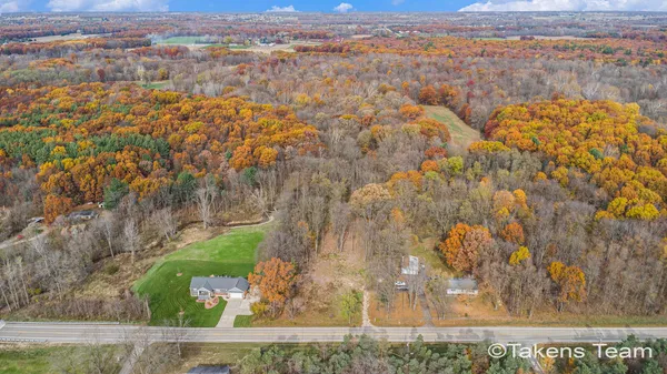 $189,000 | 2729 138th Avenue, Dorr, MI 49323