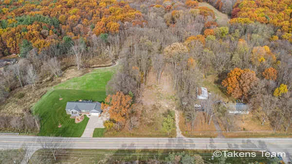 $189,000 | 2729 138th Avenue, Dorr, MI 49323
