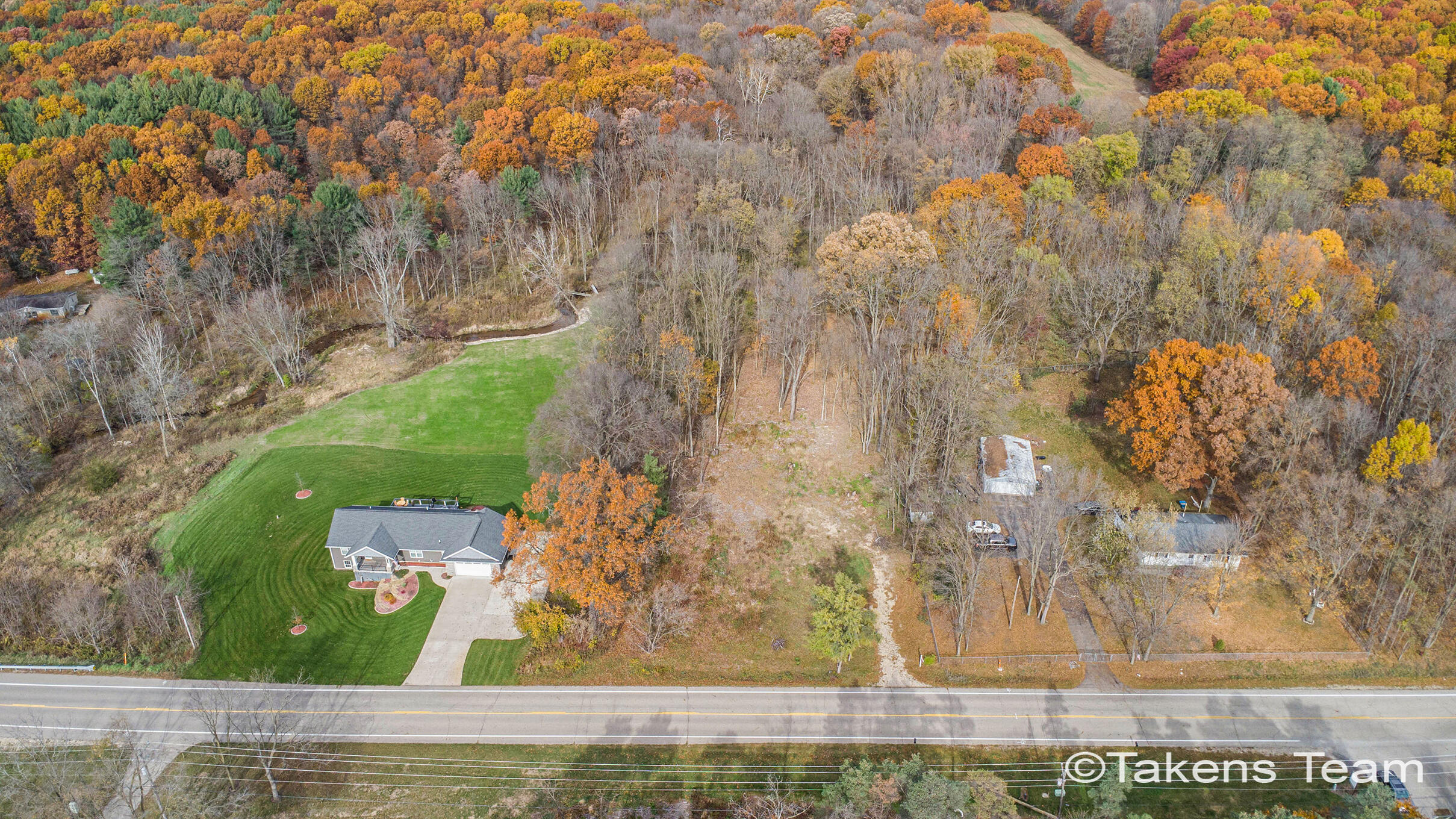 2729 138th Avenue Dorr, MI 49323 - Photo 10 of 26 DJI_0334