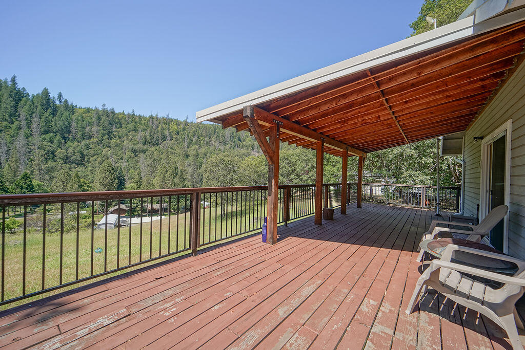 331 Steel Bridge Road Douglas City, CA 96024 - Photo 30 of 43 deck