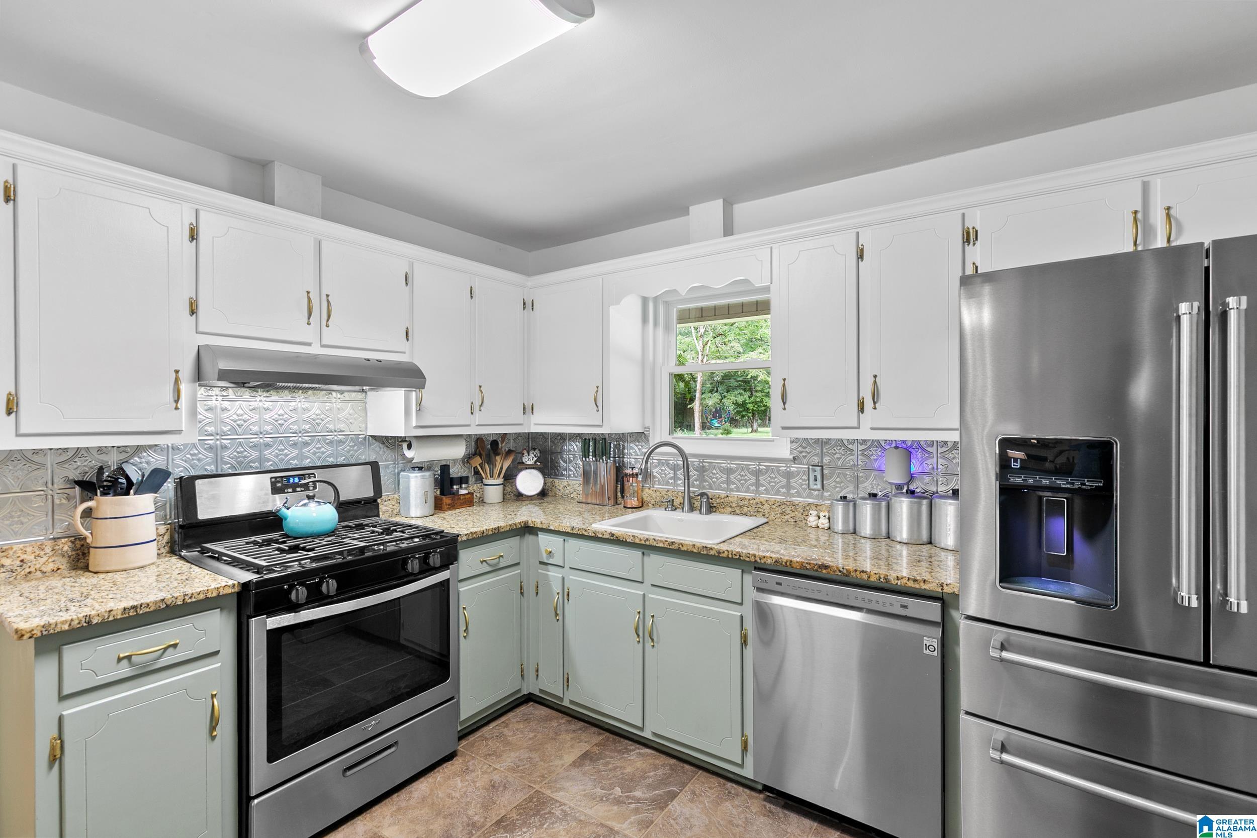 6961 Abernathy Road McCalla, AL 35111 - Photo 7 of 46