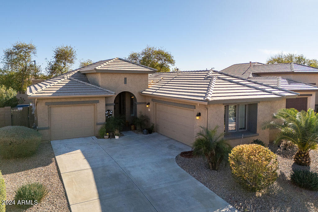 15427 West Redfield Road Surprise, AZ 85379 - Photo 2 of 41 Gallery Image 2