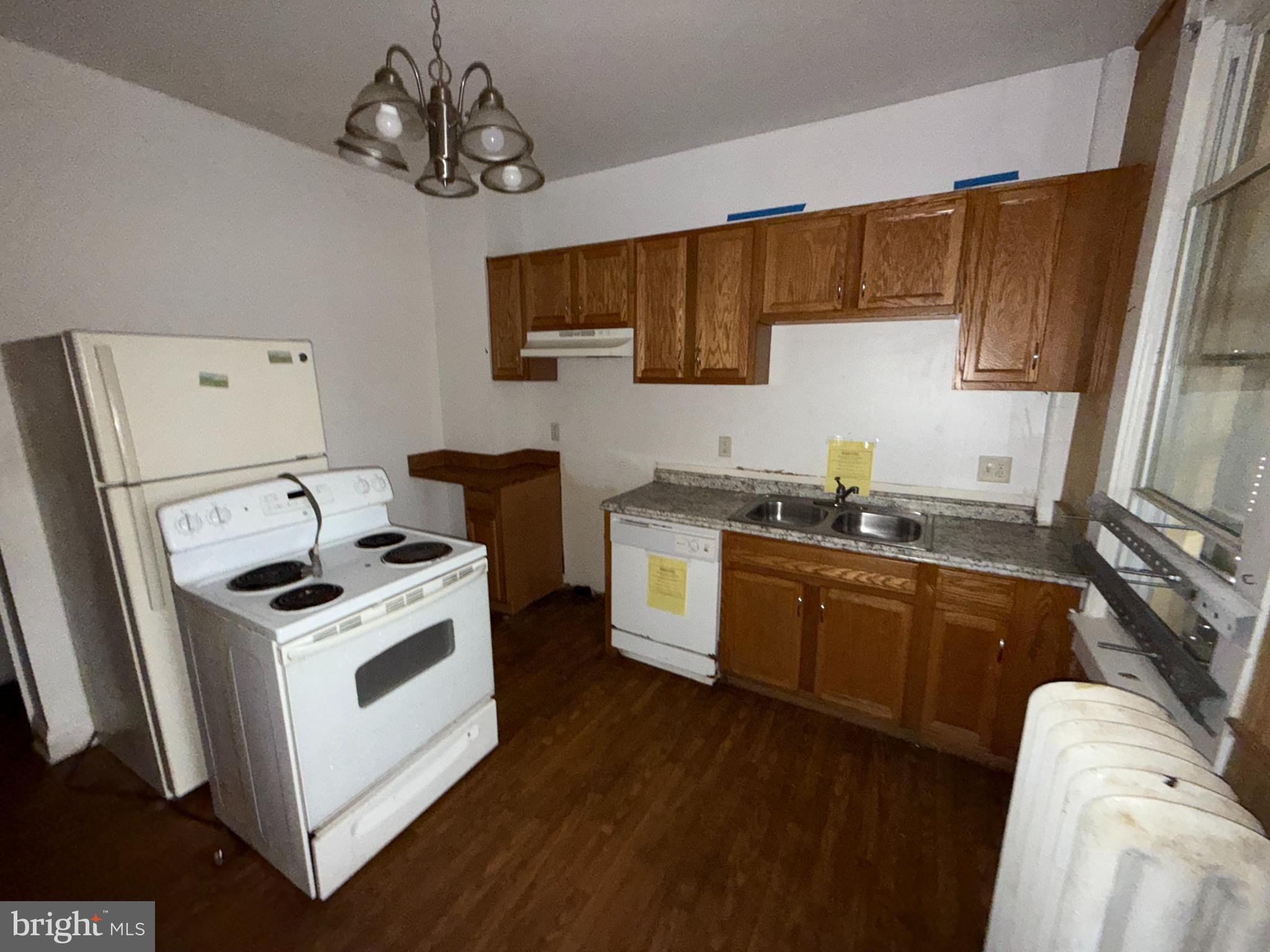 2210 Baker Street Baltimore, MD 21216 - Photo 3 of 14 kitchen
