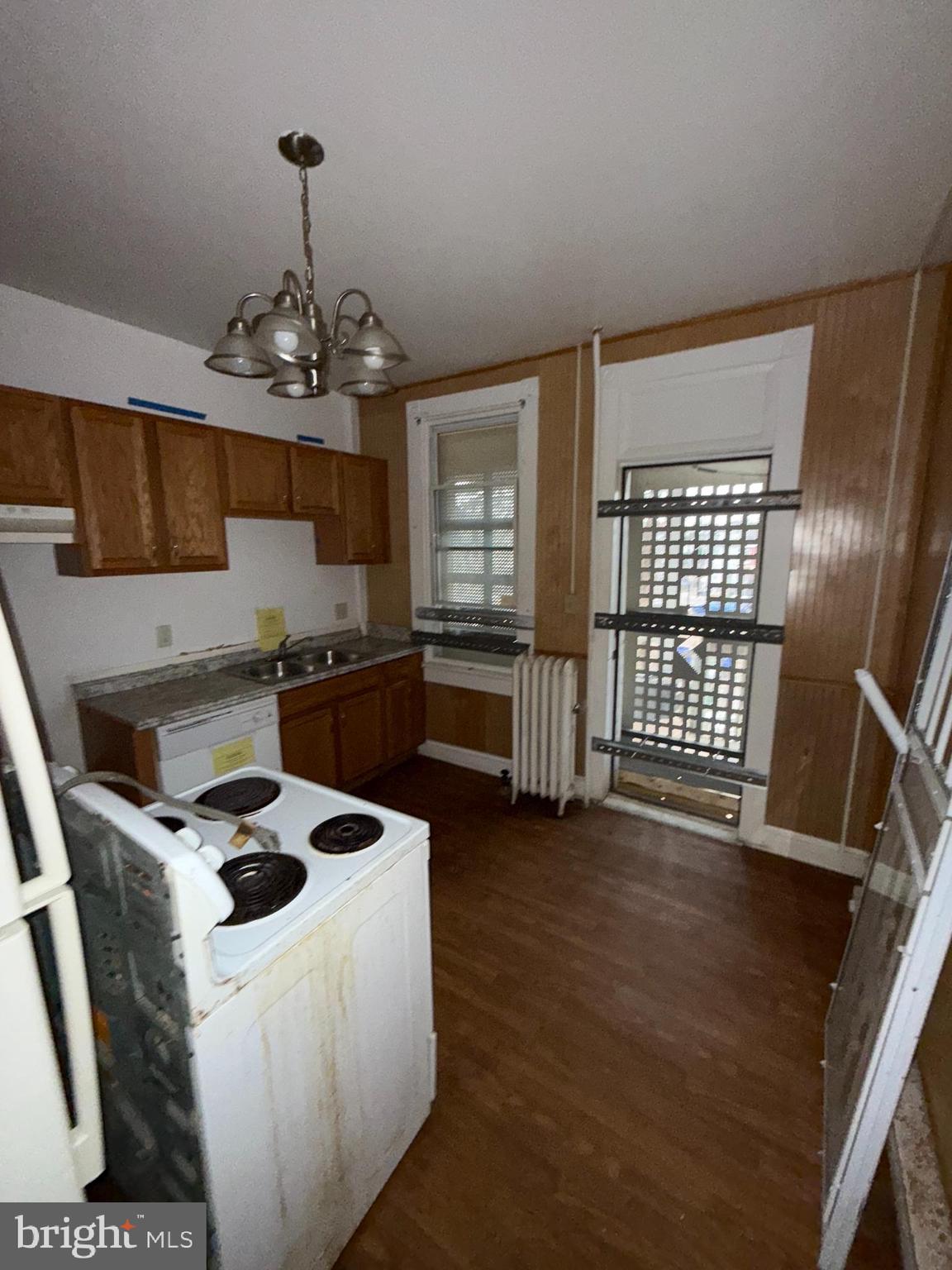 2210 Baker Street Baltimore, MD 21216 - Photo 4 of 14 kitchen