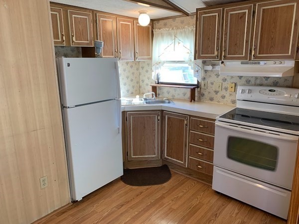 557 Southwest Cutoff, Unit 102 Worcester, MA 01607 - Photo 6 of 9