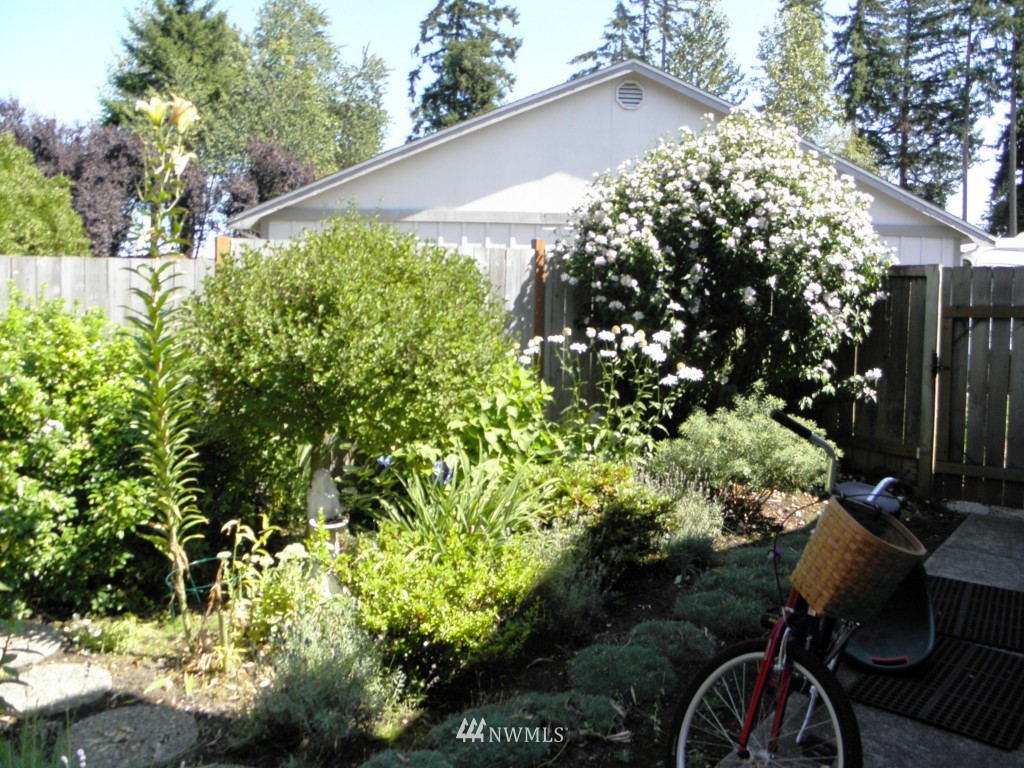610 Rice Court Steilacoom, WA 98388 - Photo 10 of 14 Gallery Image 10