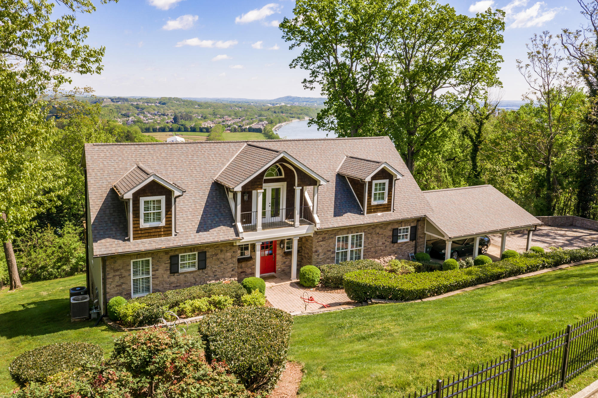 1714 Minnekahda Road Chattanooga, TN 37405 - Photo 1 of 65 1714_Minnekahda_Rd_04
