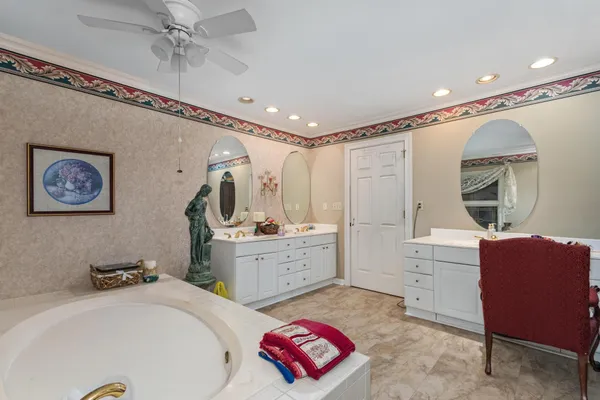 $475,000 | 225 Blue Springs Boulevard, Cadiz, KY 42211