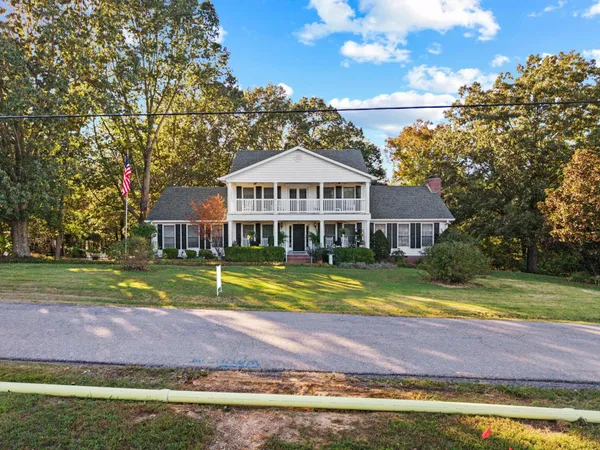 $475,000 | 225 Blue Springs Boulevard, Cadiz, KY 42211