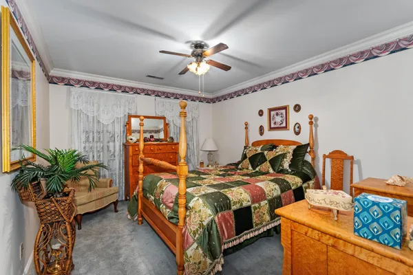 $475,000 | 225 Blue Springs Boulevard, Cadiz, KY 42211